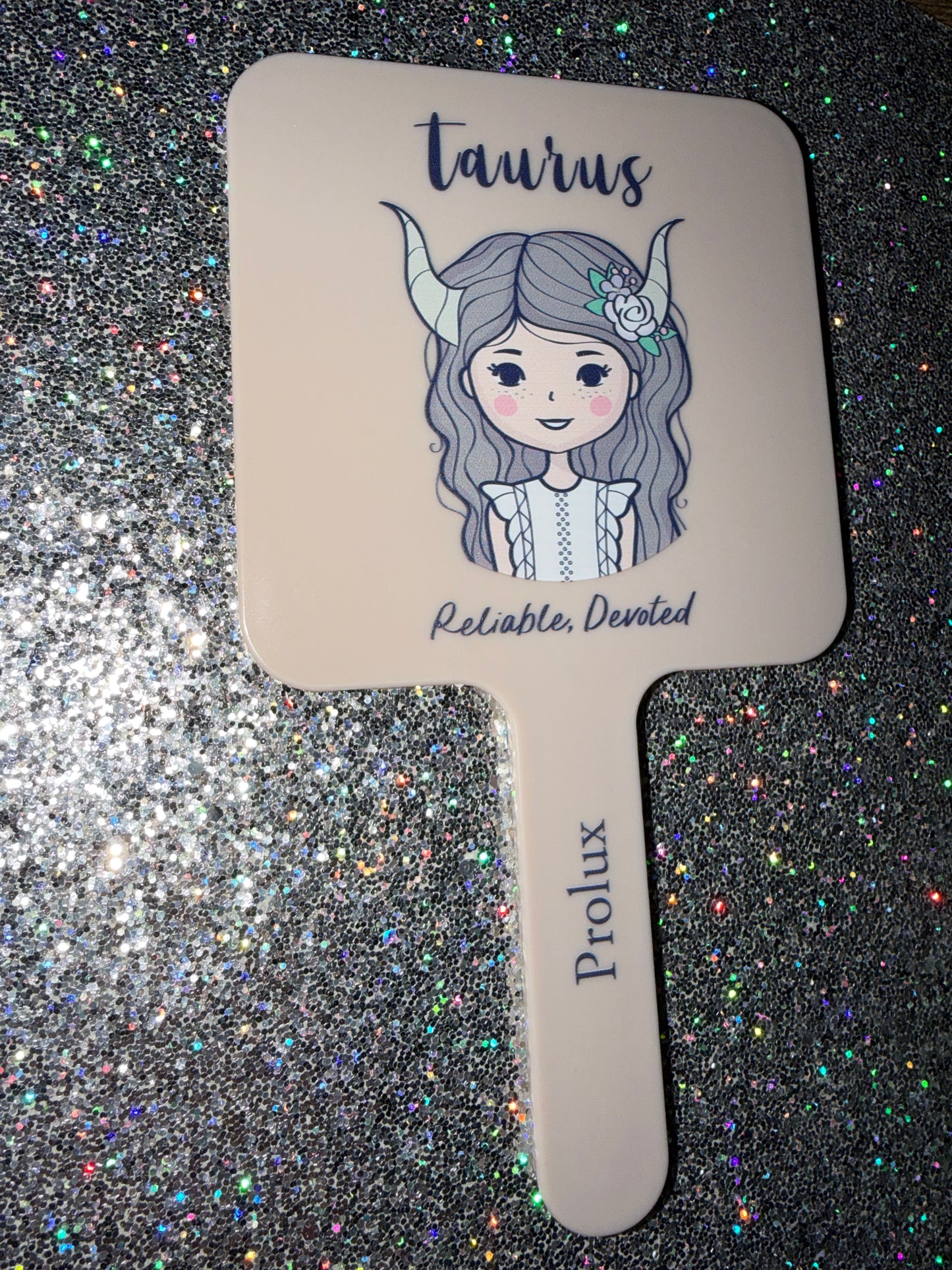 Handheld Mirror
