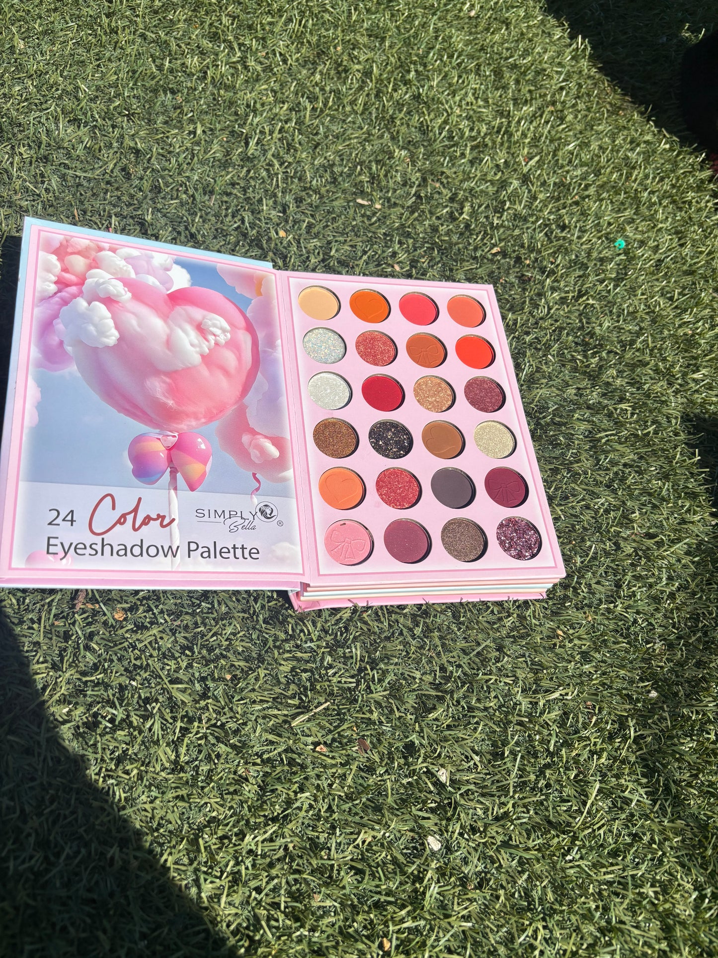 Eyeshadow Palette Book