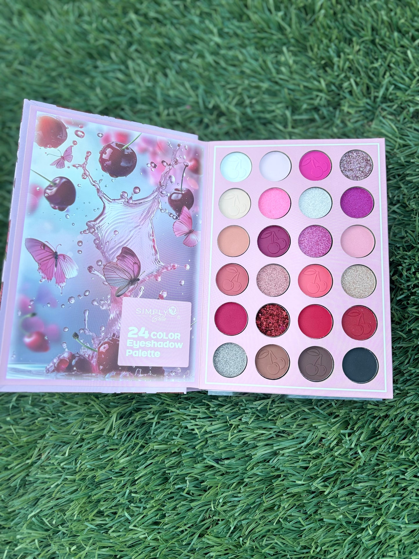 Eyeshadow Palette Book